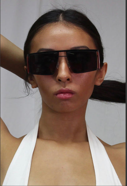The 90”s Sunglass in Dark Red