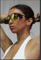 The 90’s Sunglass in Lime
